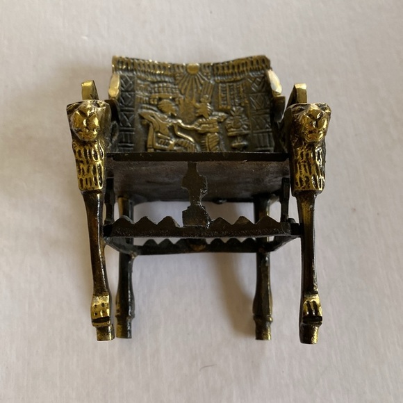 Egyptian Vintage King Tut  Metal Throne Miniature Replica - Picture 8 of 9